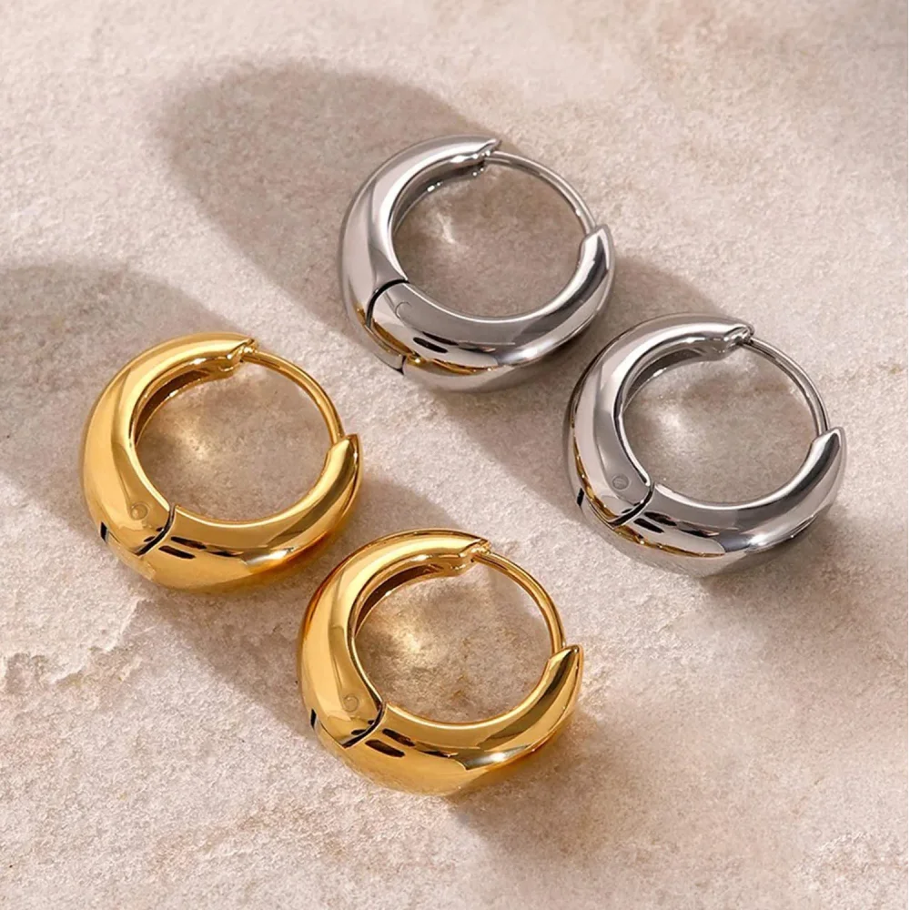 Minimalist Tiny Hoop Earrings